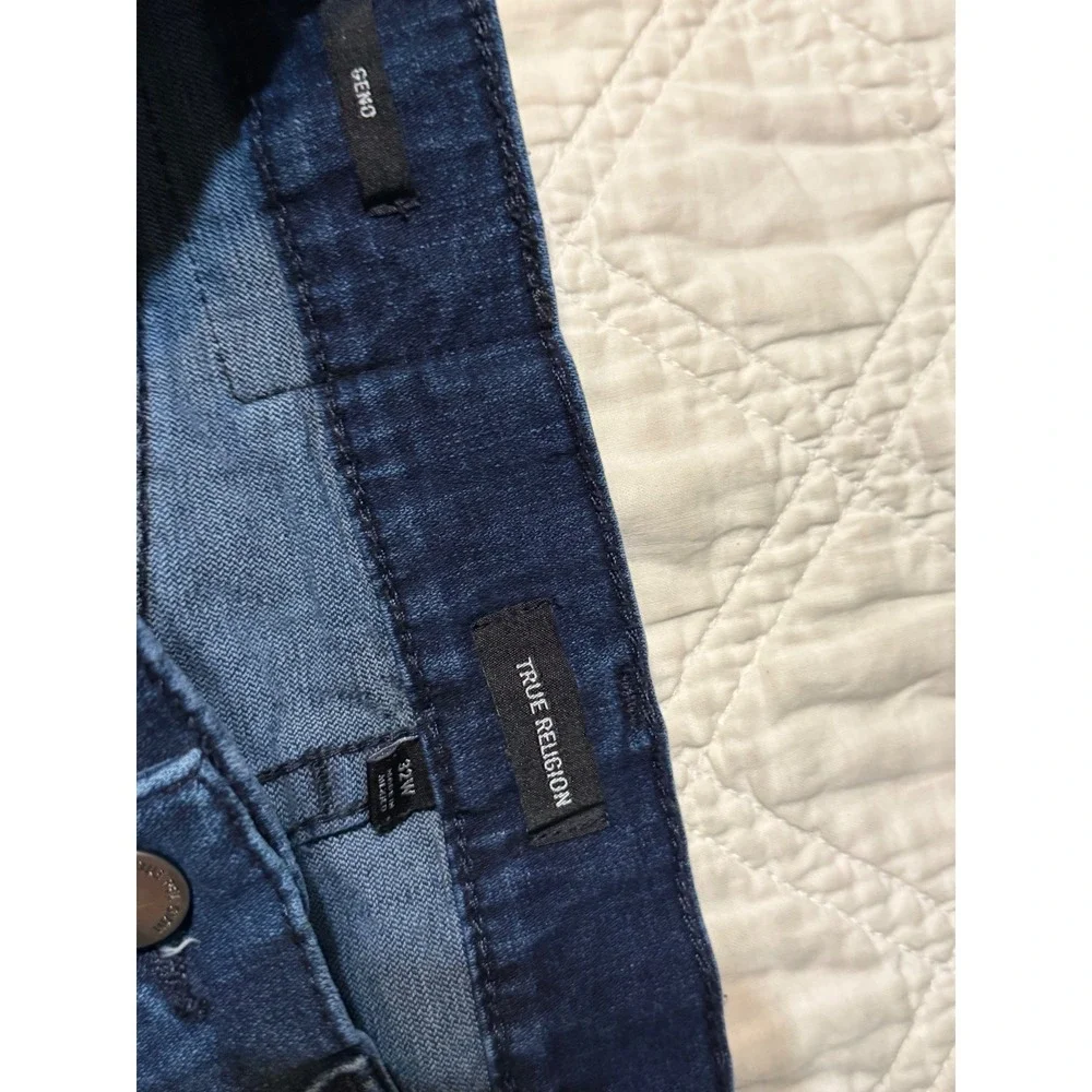 True Religion Geno Slim Straight Lasered Celestial Stars Moon Jean Blue Mens 32